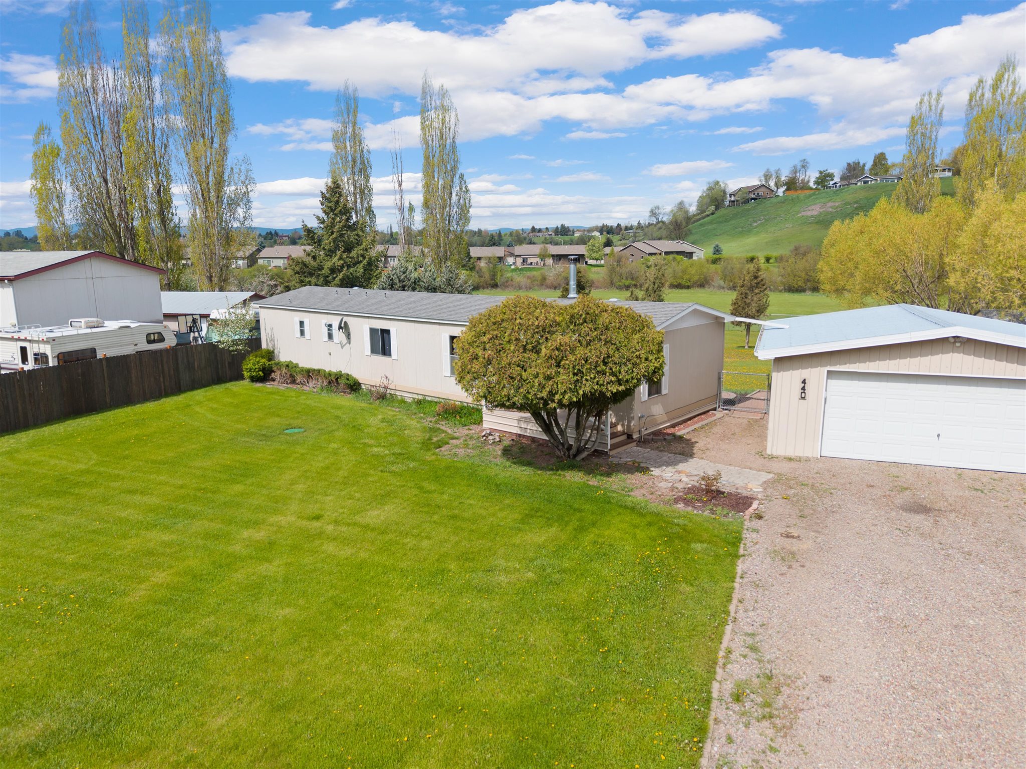440 Kings Way Property Photo 37