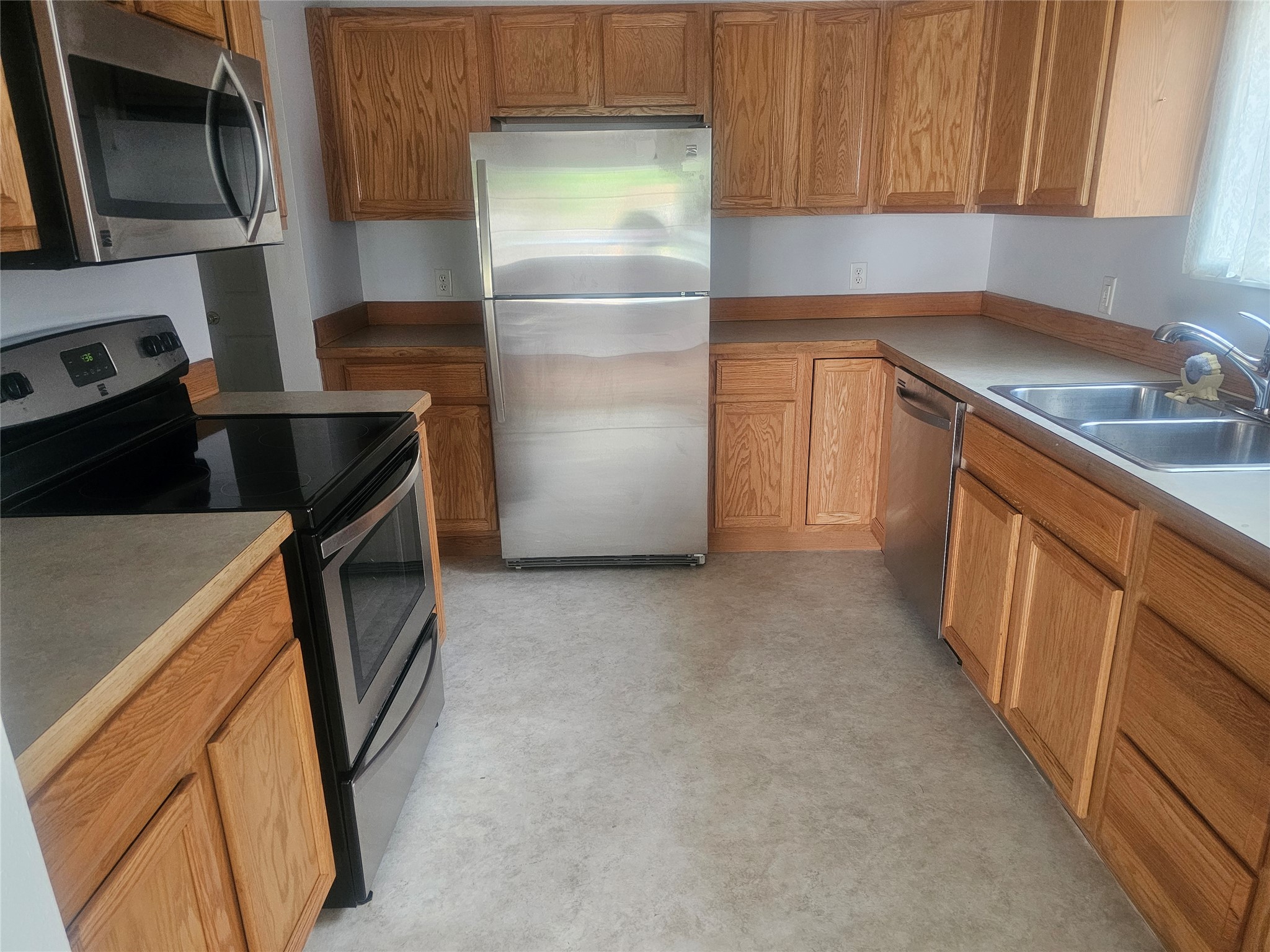 716 8th Street S Property Photo 3