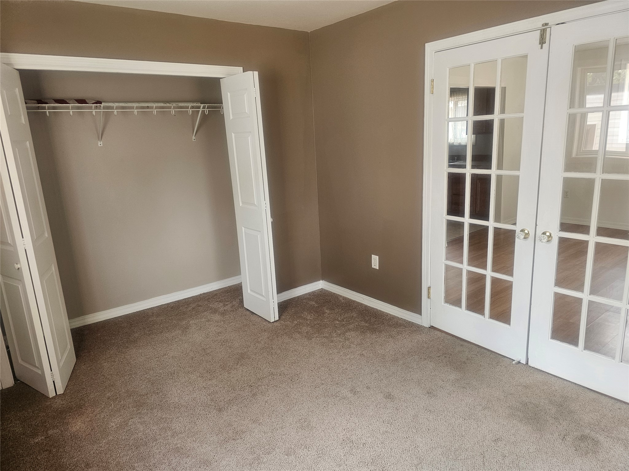 716 8th Street S Property Photo 4