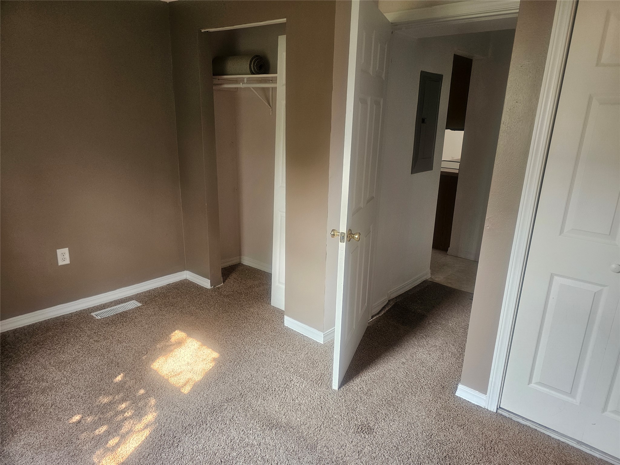 716 8th Street S Property Photo 5