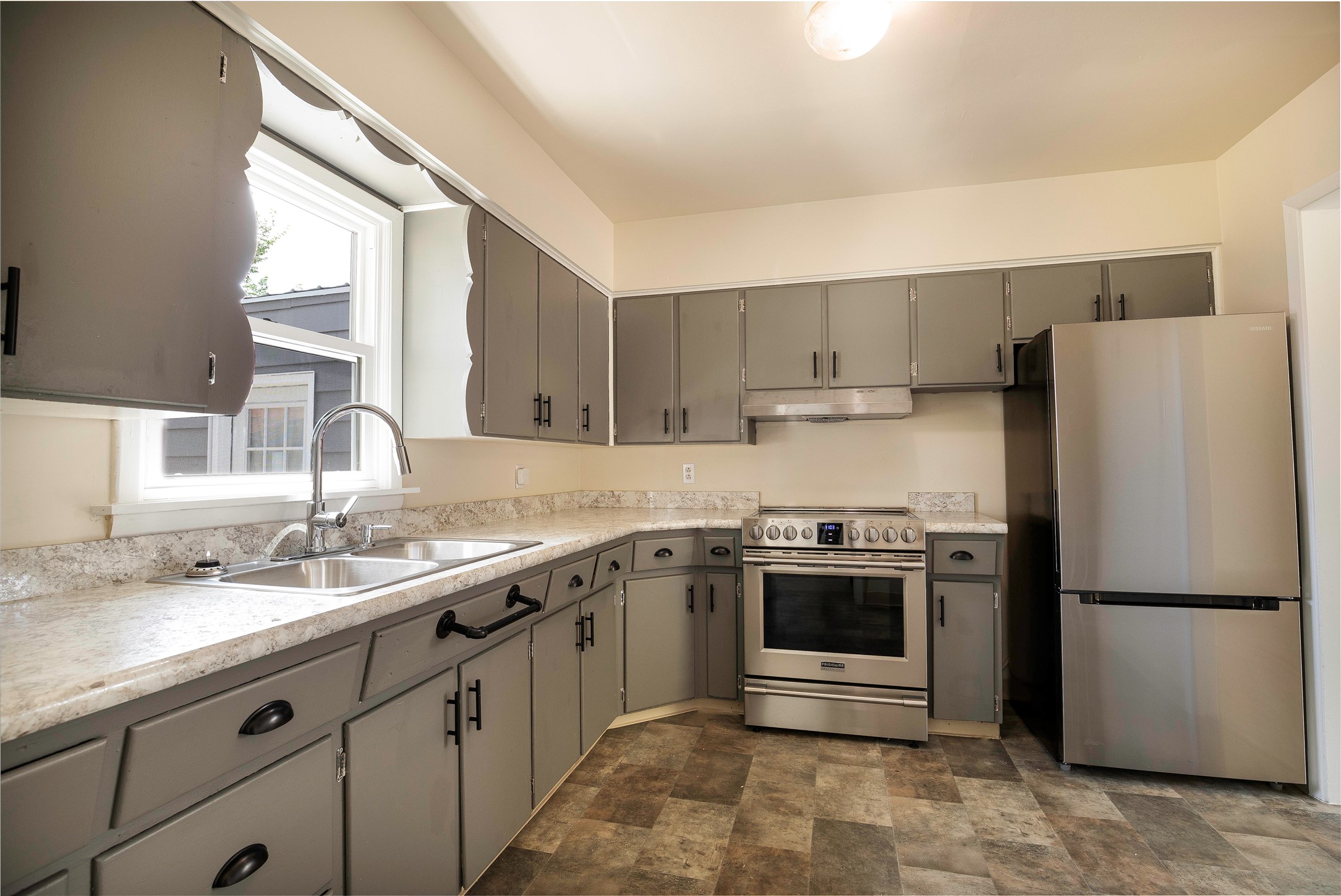 616 3rd Avenue Nw Property Photo 4