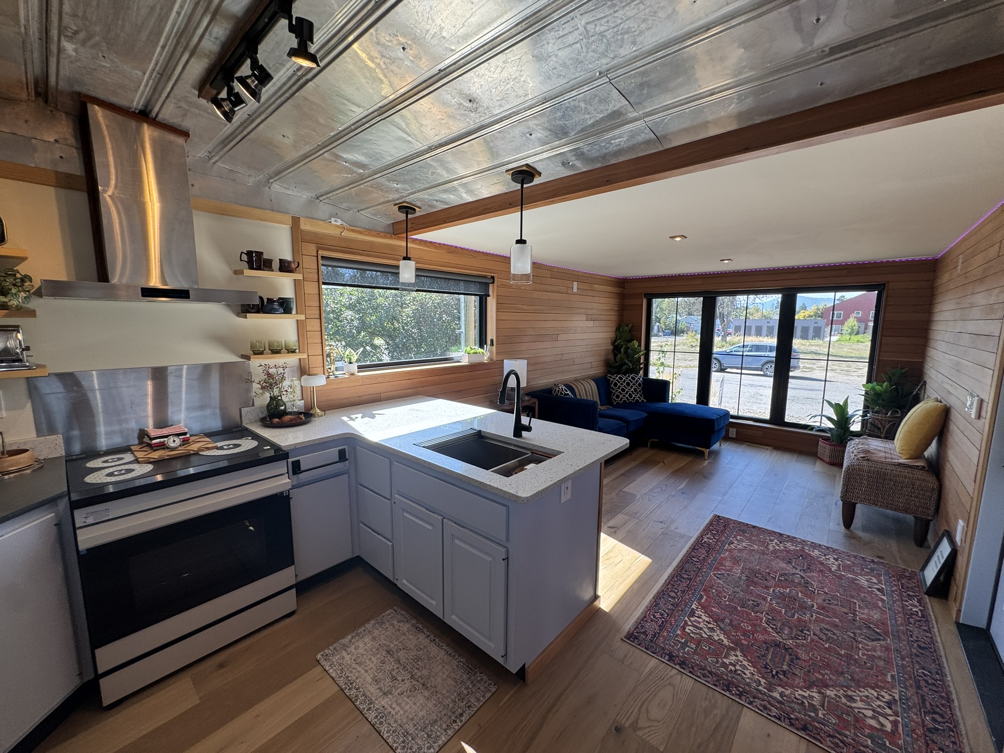 1130 Shakespeare Street Property Photo 8