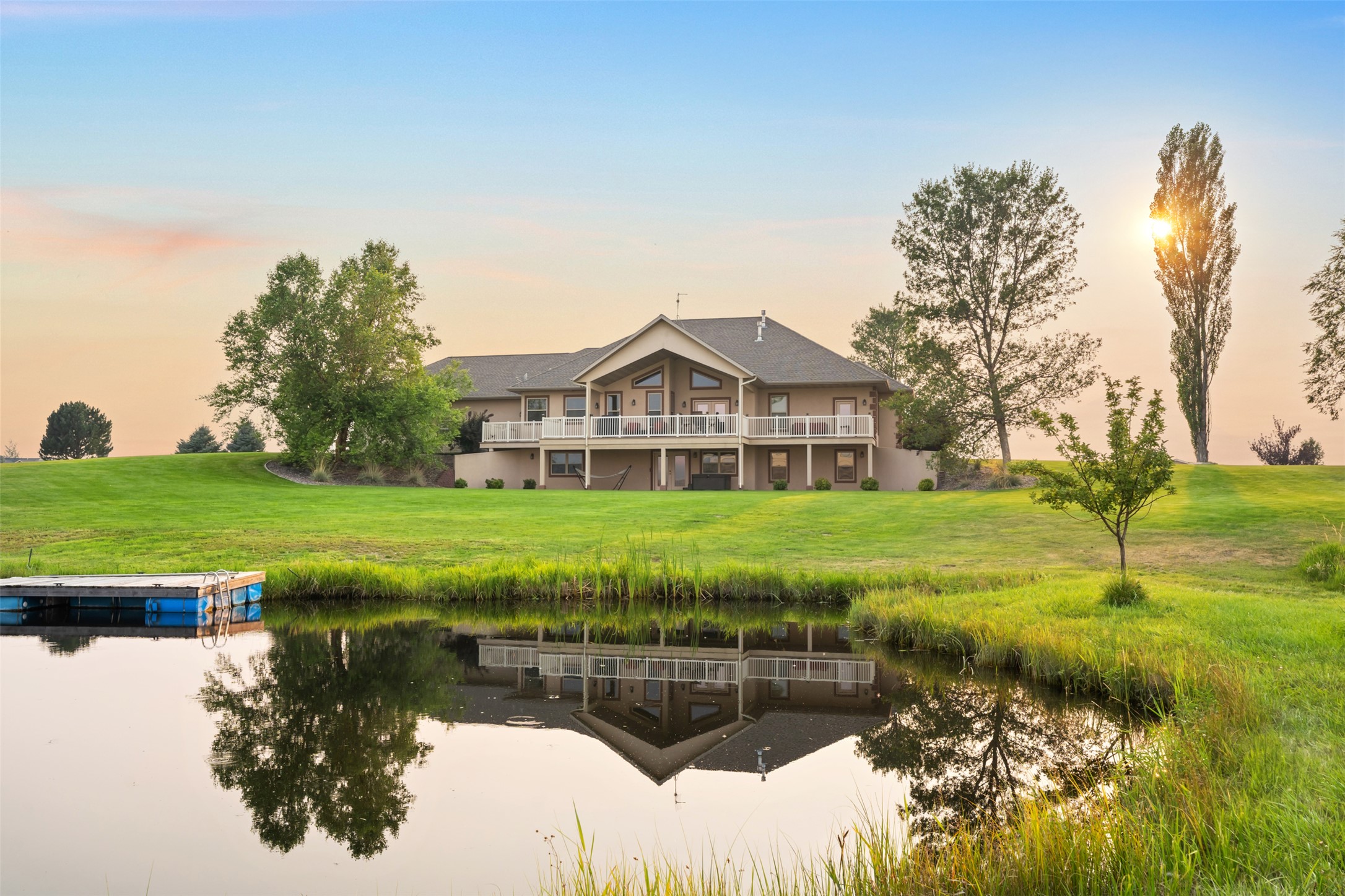 126 Jet Lane Property Photo 1