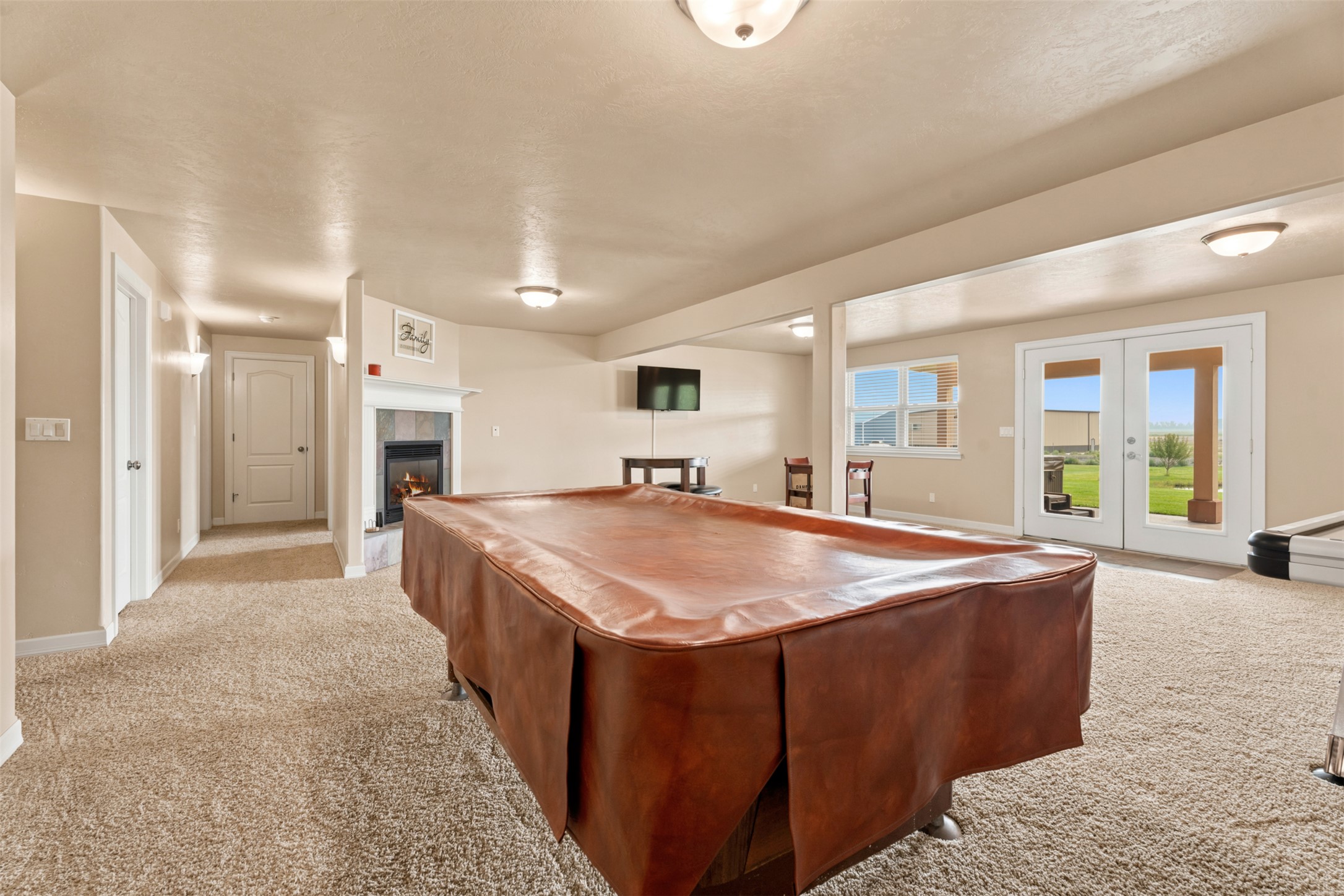 126 Jet Lane Property Photo 28
