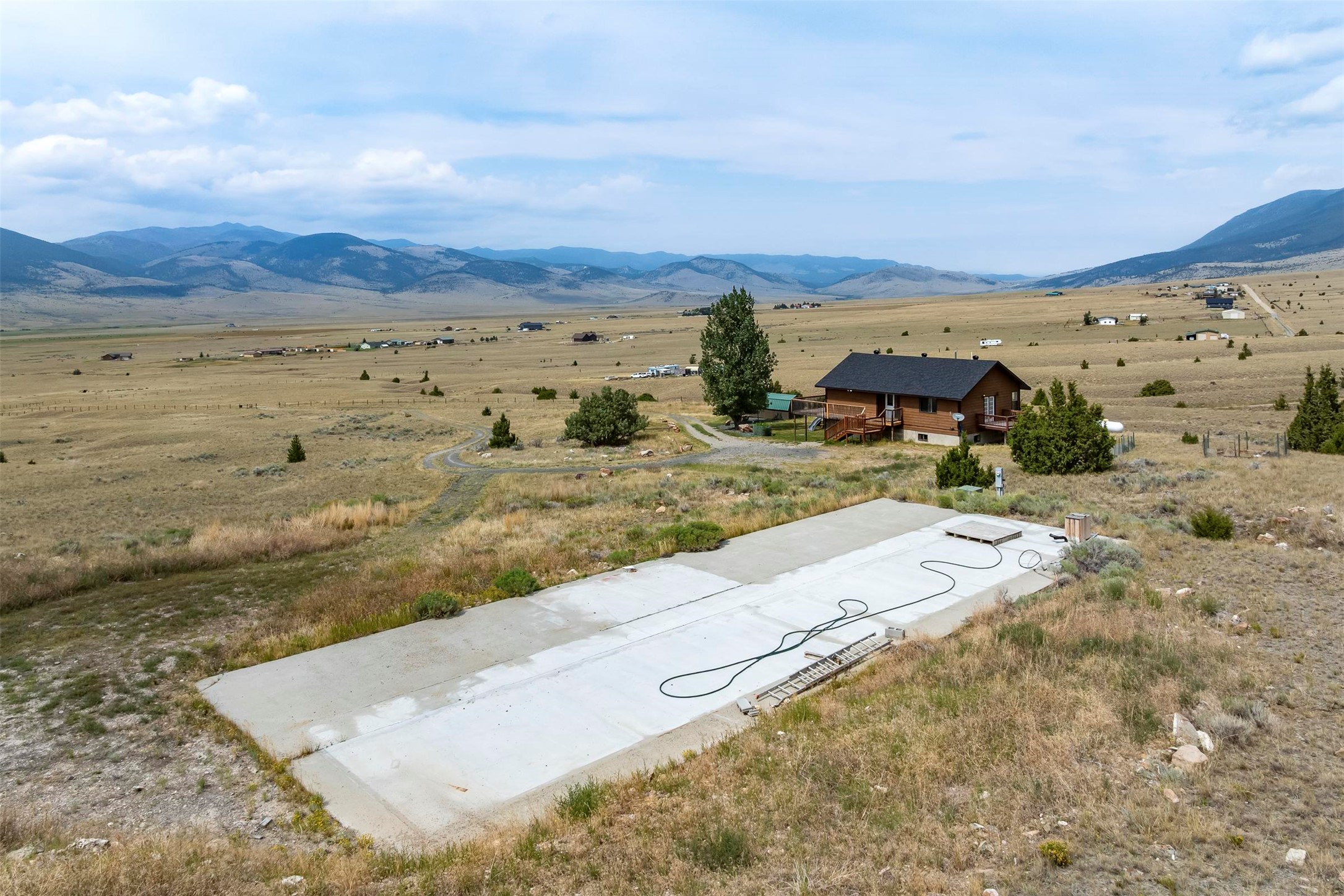 34 Tatanka Trail Property Photo 3