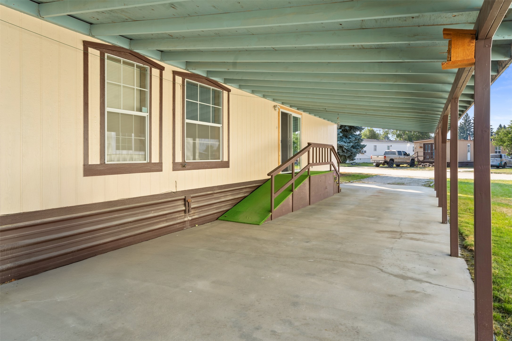 467 Grantsdale Road 21 Property Photo 4