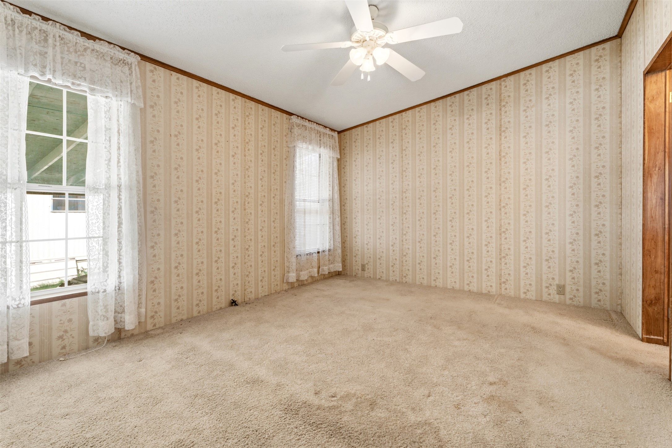 467 Grantsdale Road 21 Property Photo 17