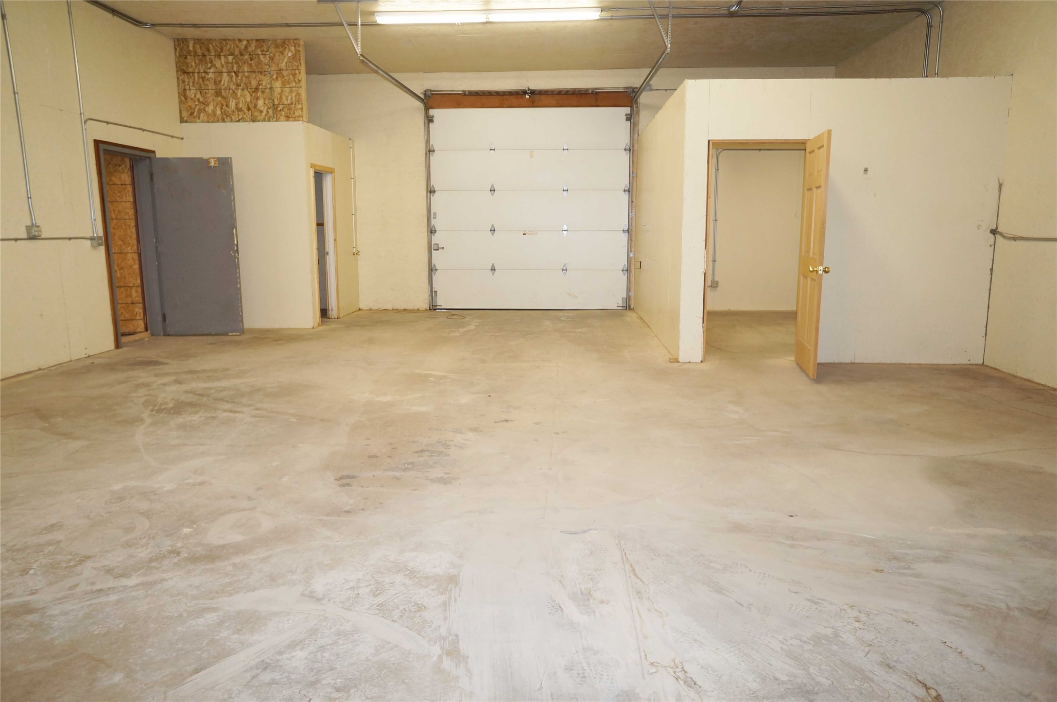 426 Snowline Lane B Property Photo 6