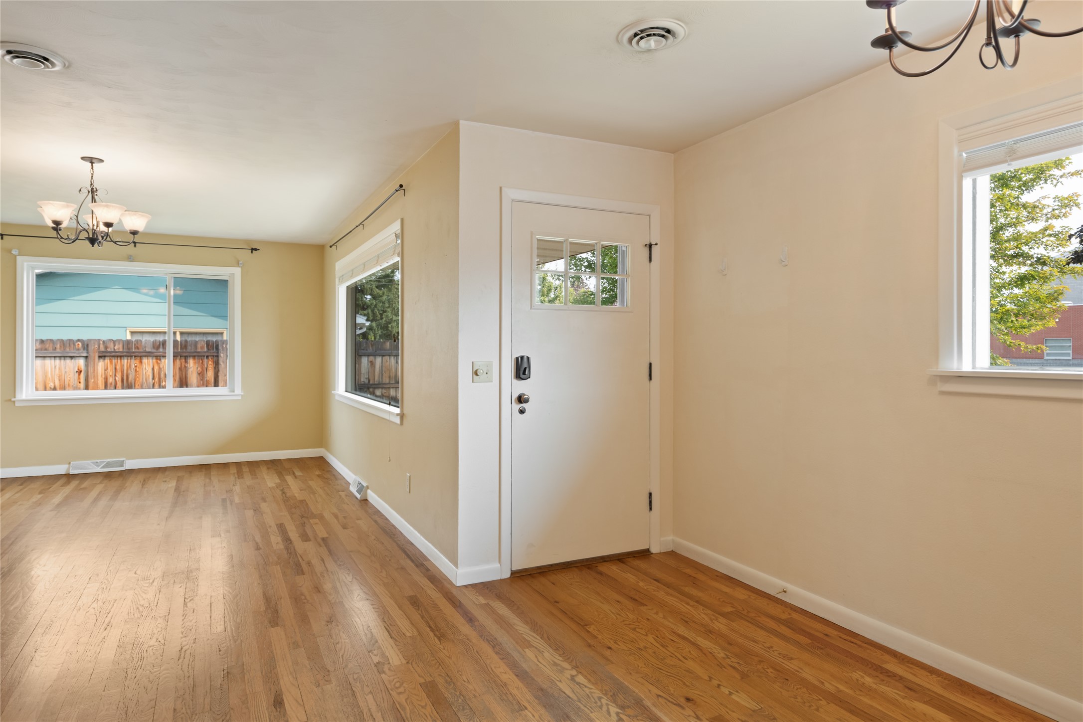 2109 26th Avenue Property Photo 5