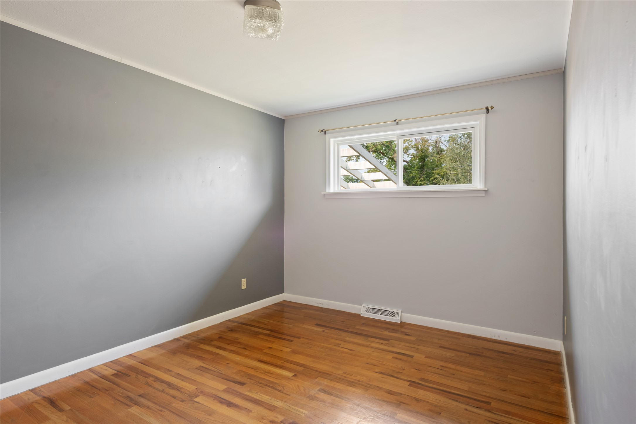 2109 26th Avenue Property Photo 18