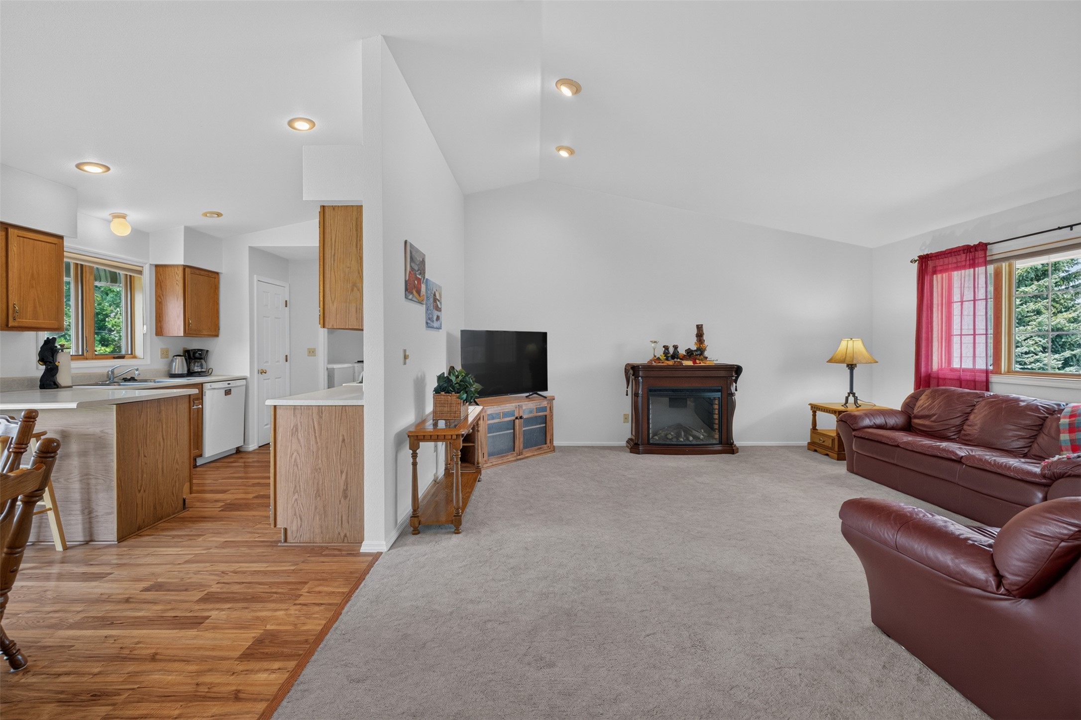 1659 Regal Drive Property Photo 11
