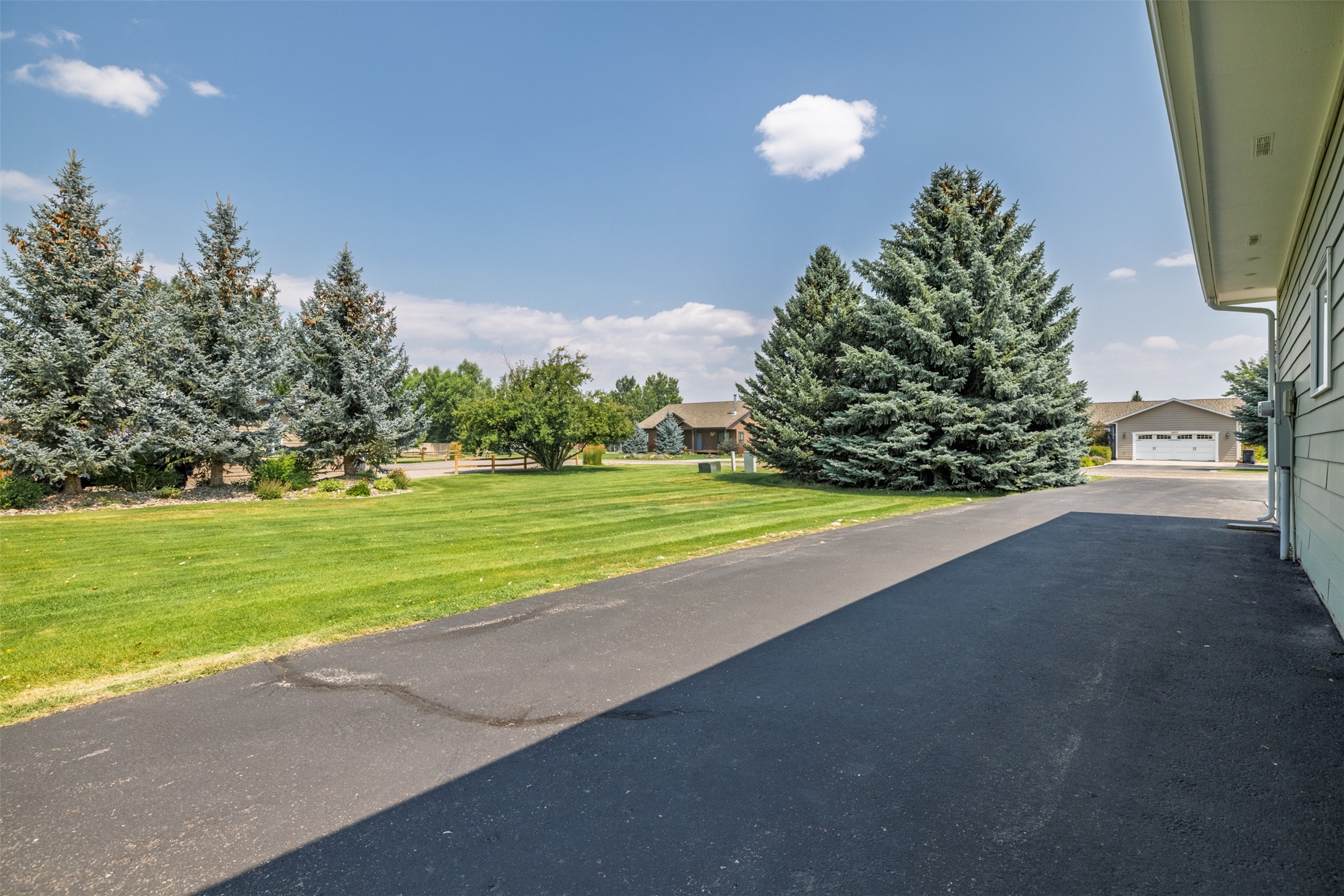 1659 Regal Drive Property Photo 34