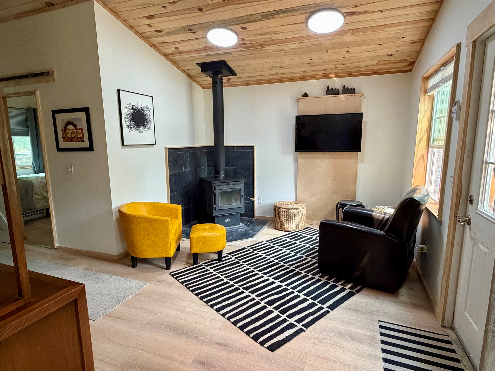 103 7th Street Property Photo 6