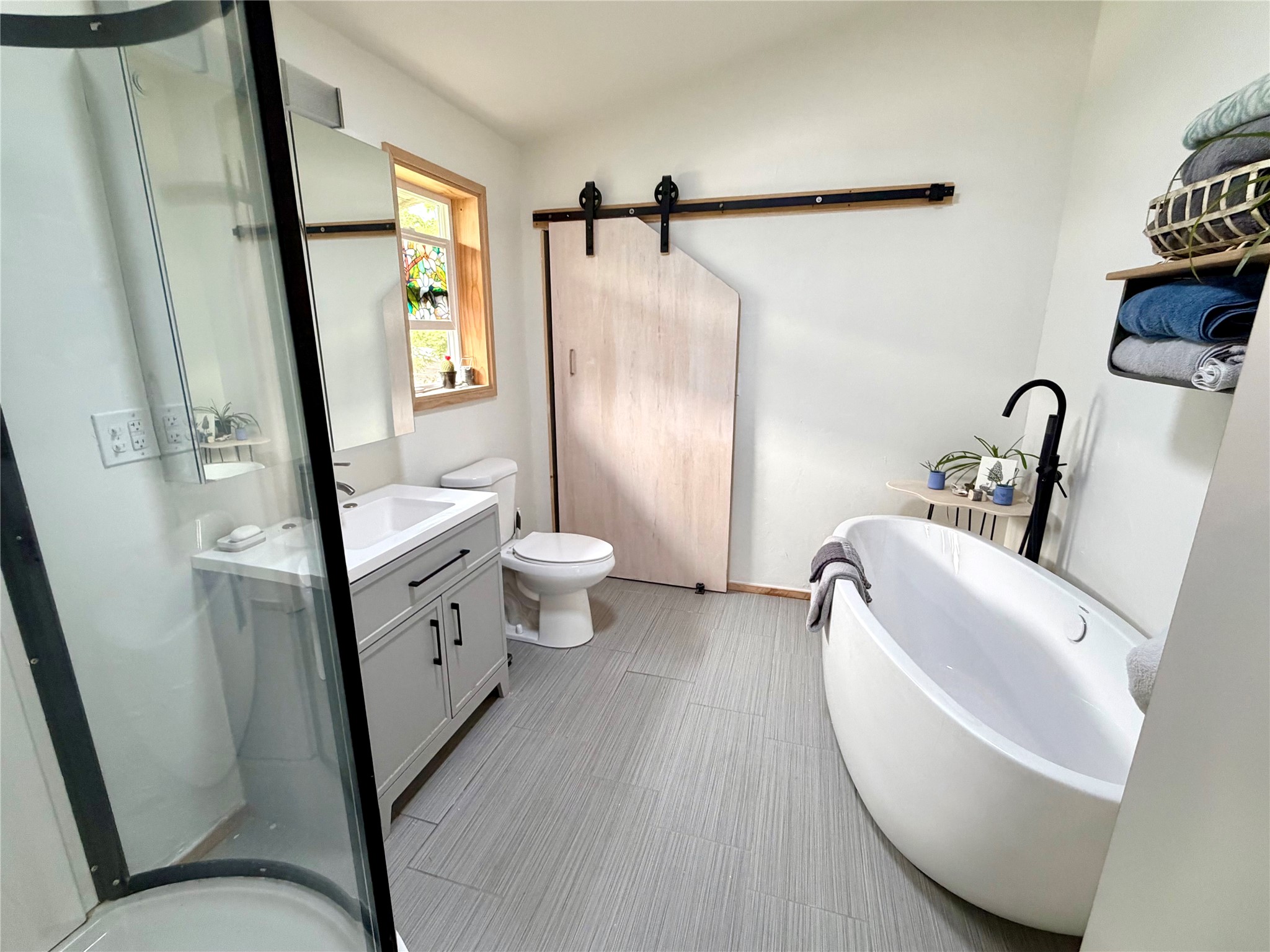 103 7th Street Property Photo 11