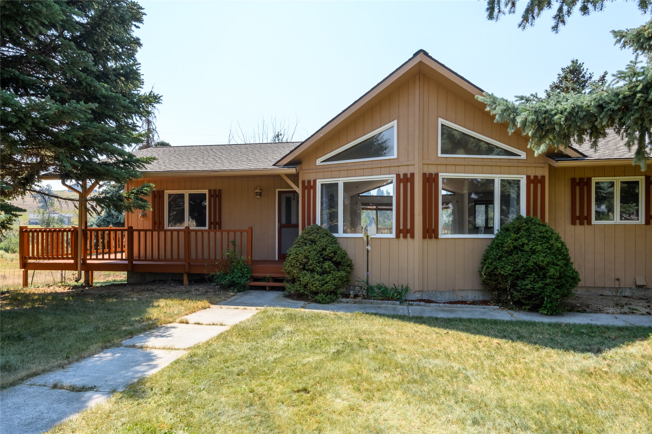 607 Eight Mile Creek Road Property Photo 1