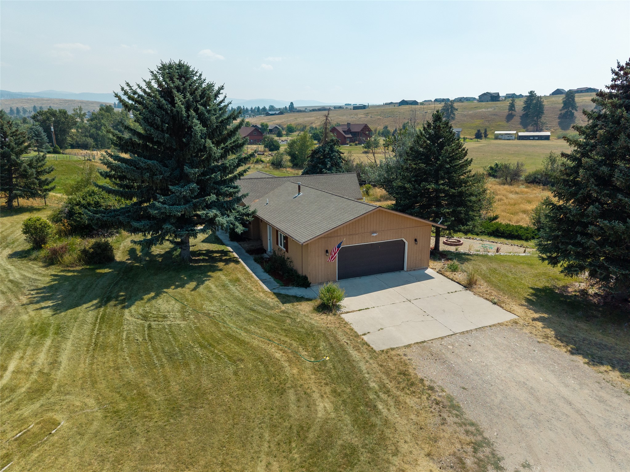 607 Eight Mile Creek Road Property Photo 5