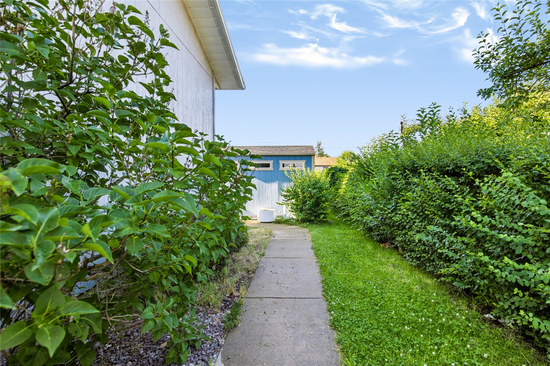 509 E Lewis Street Property Photo 21