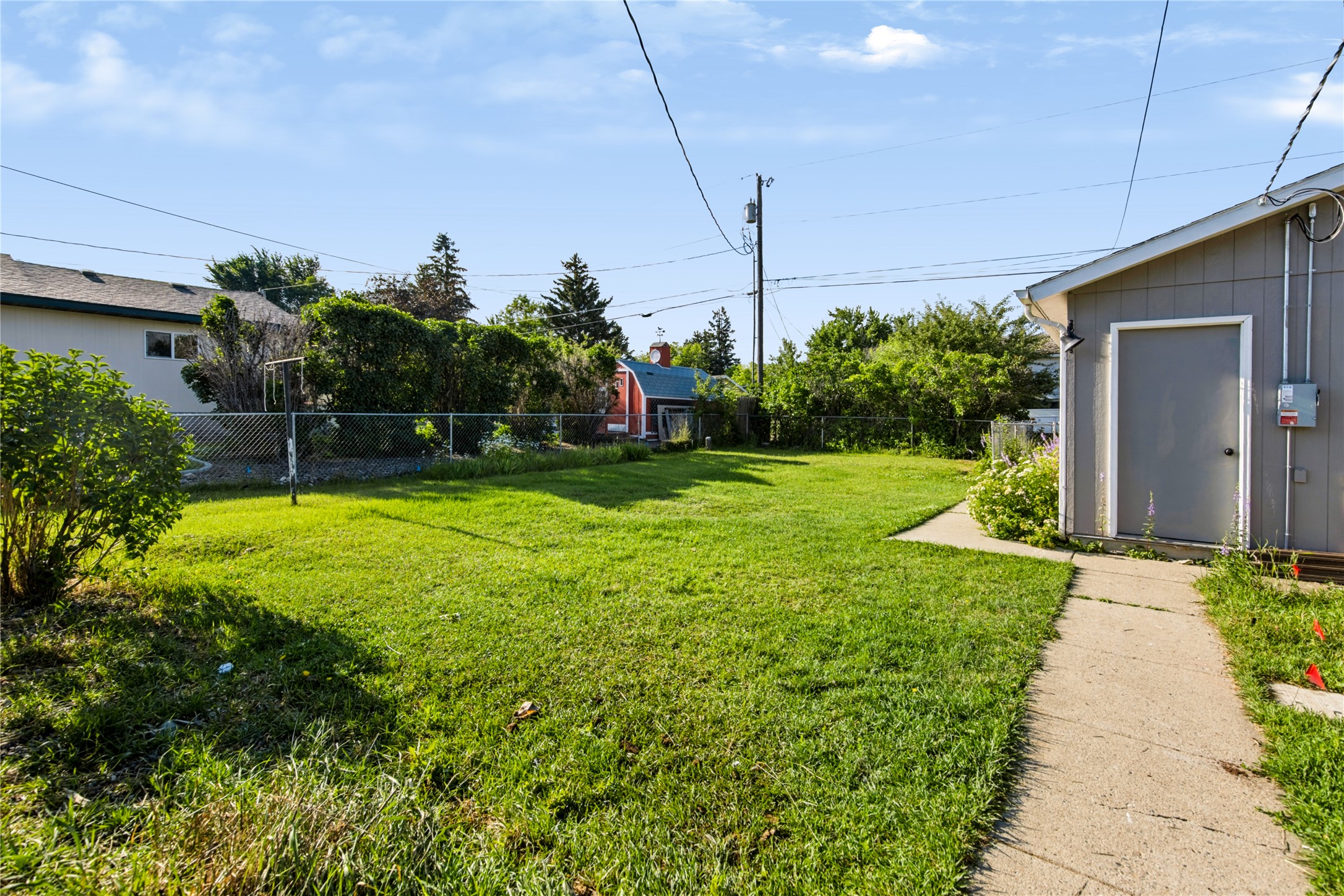 509 E Lewis Street Property Photo 25