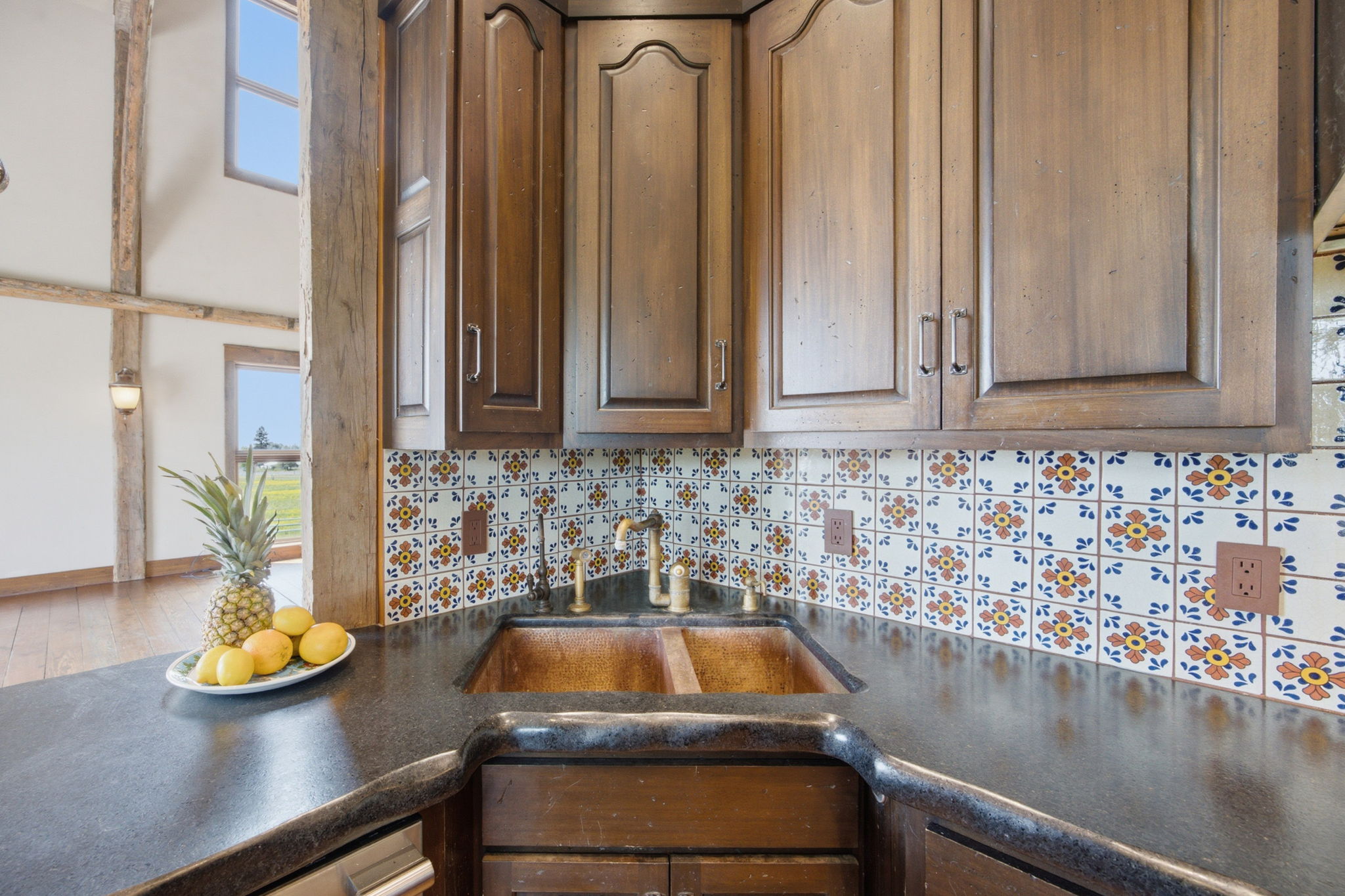500 Lovers Lane Property Photo 19