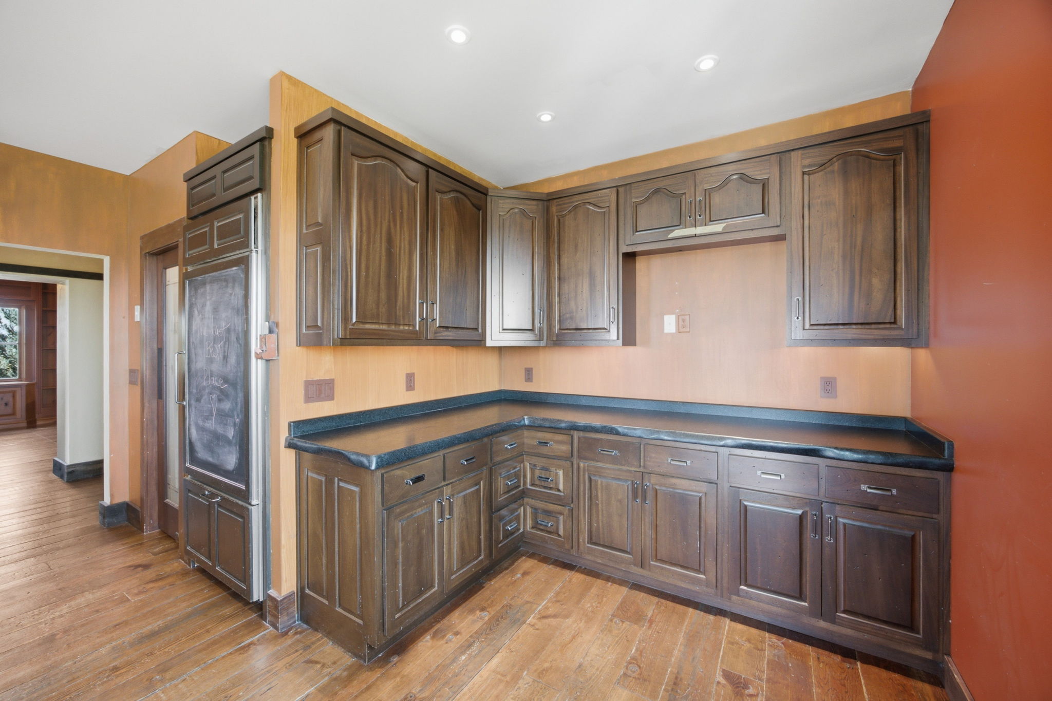 500 Lovers Lane Property Photo 21