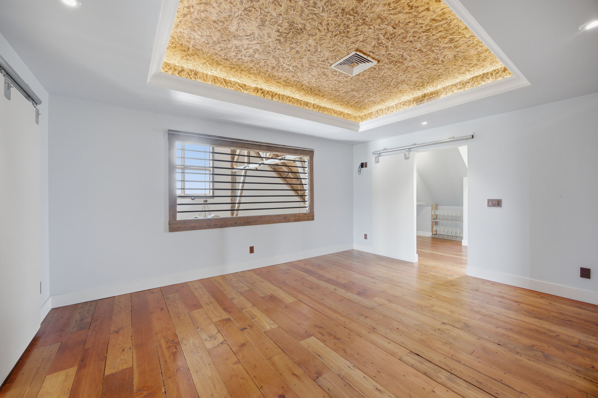 500 Lovers Lane Property Photo 23