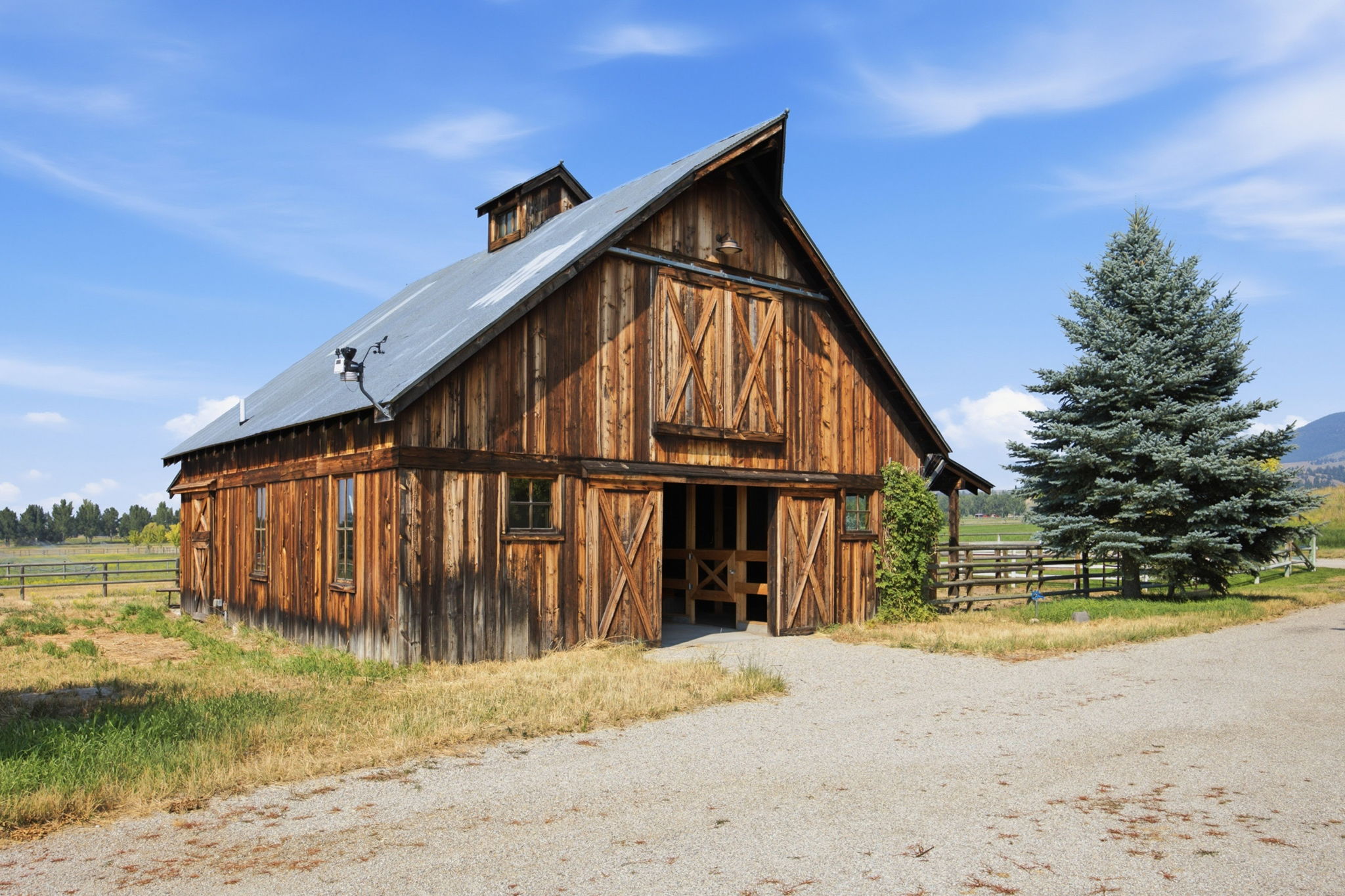 500 Lovers Lane Property Photo 38
