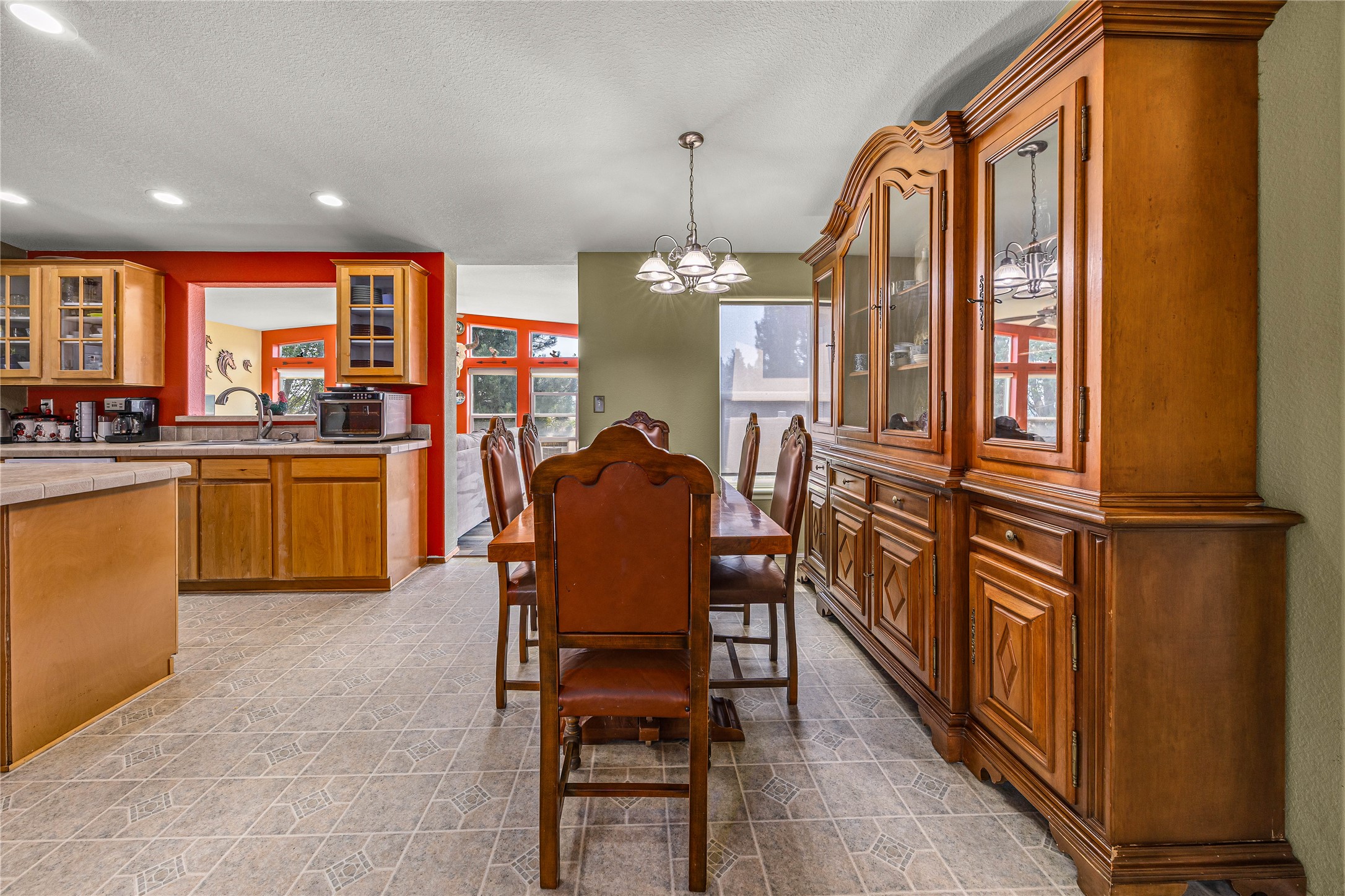 5122 Hoblitt Lane N Property Photo 16