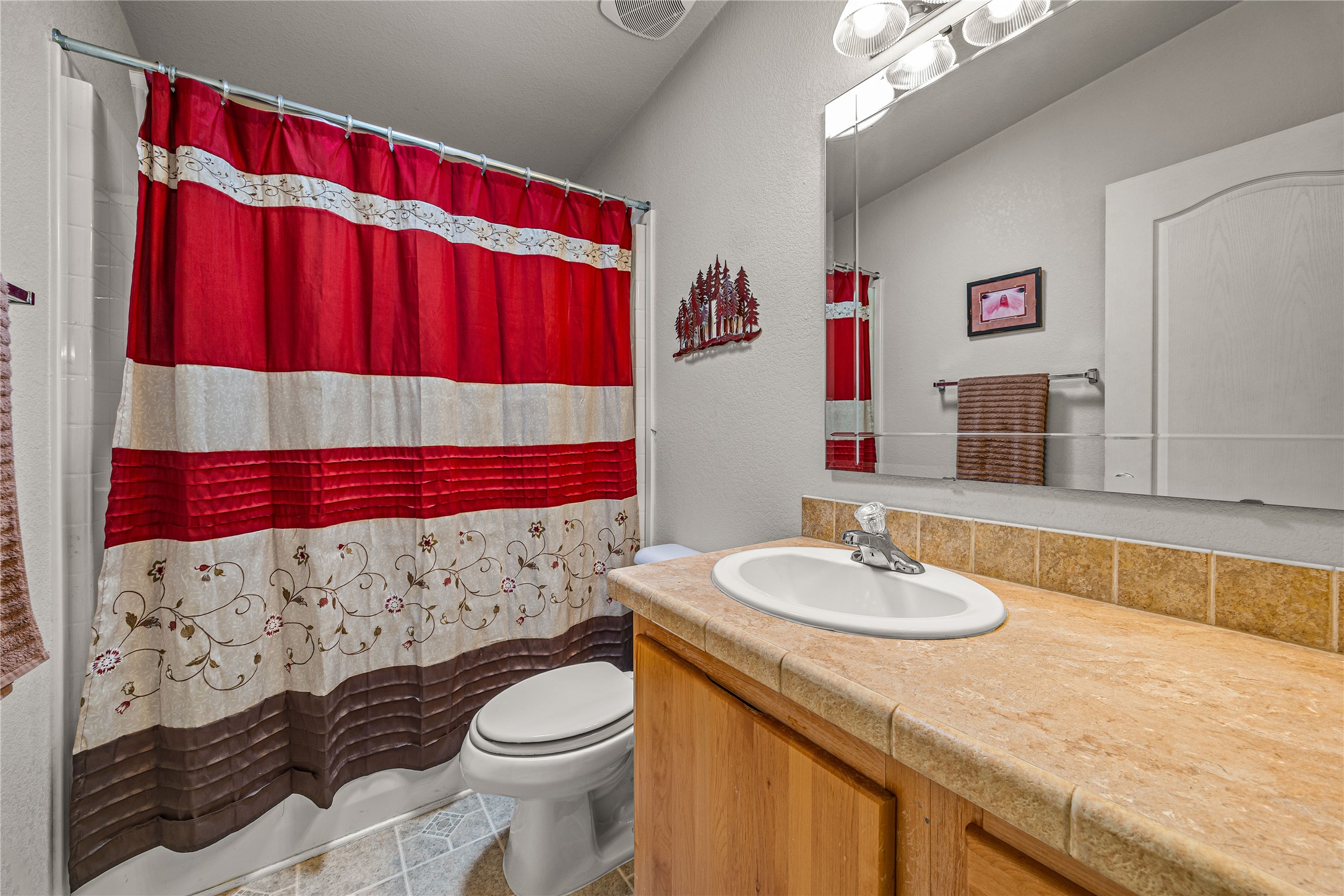 5122 Hoblitt Lane N Property Photo 24