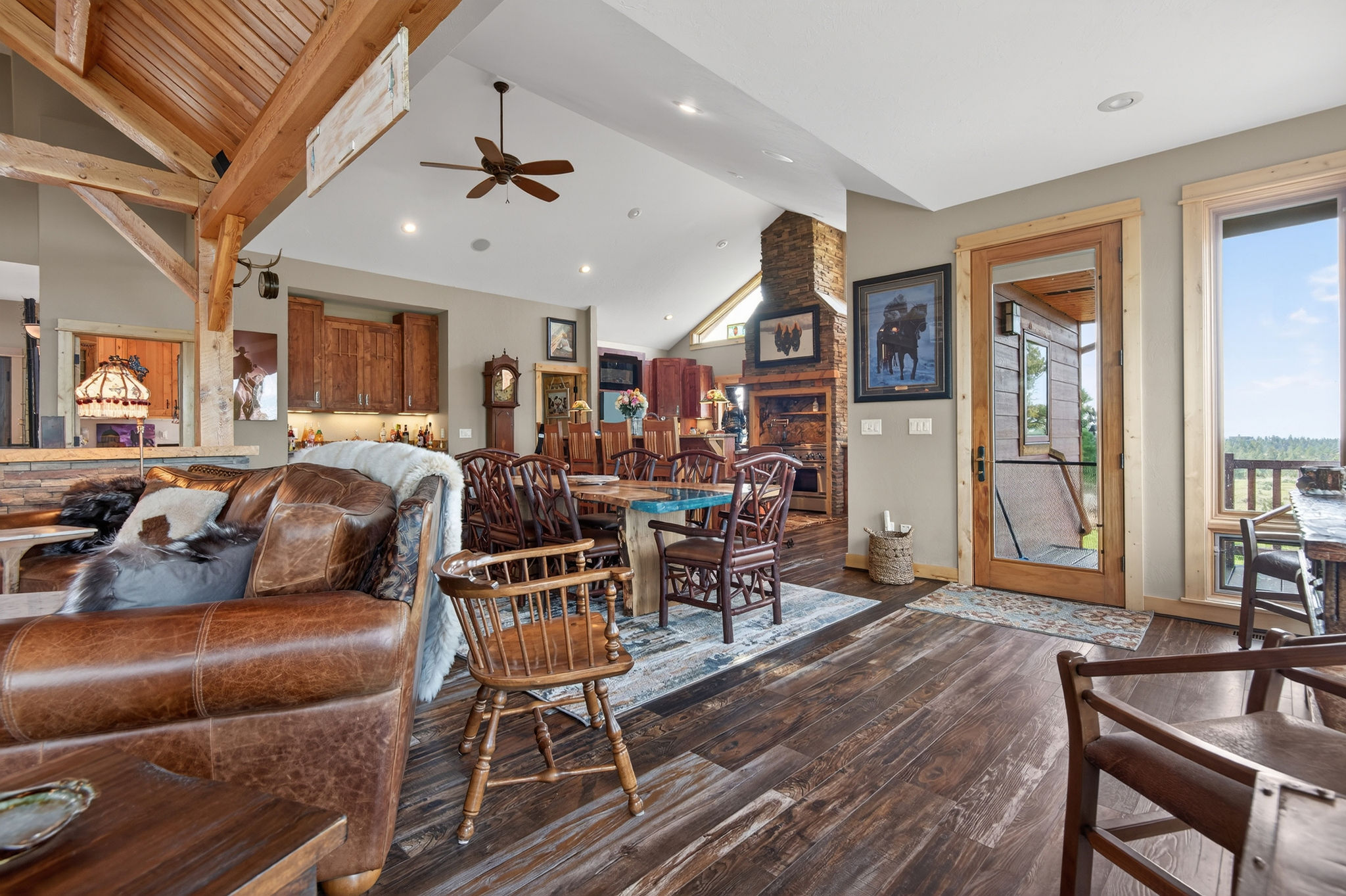 4210 Summertime Lane Property Photo 6
