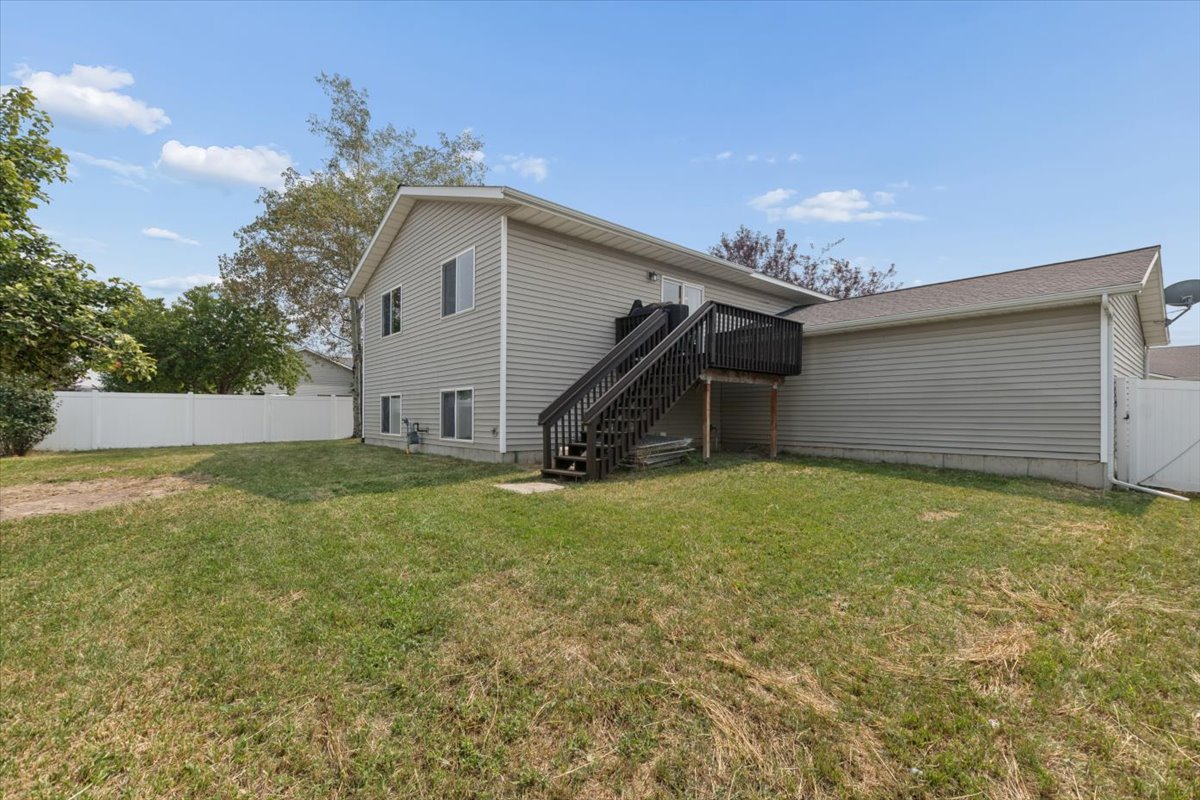 55 Rockefeller Drive Property Photo 28
