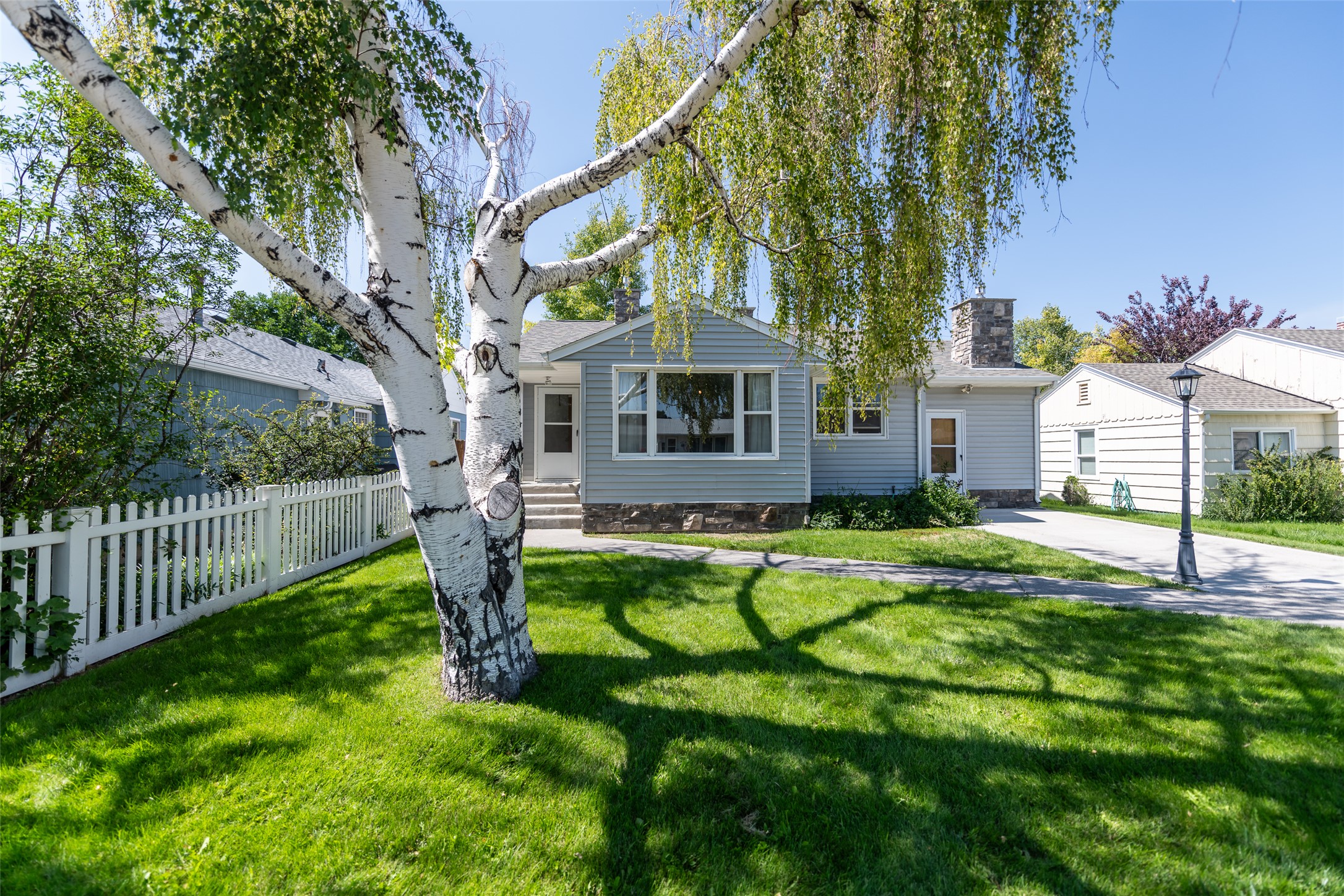 525 S California Street Property Photo 1