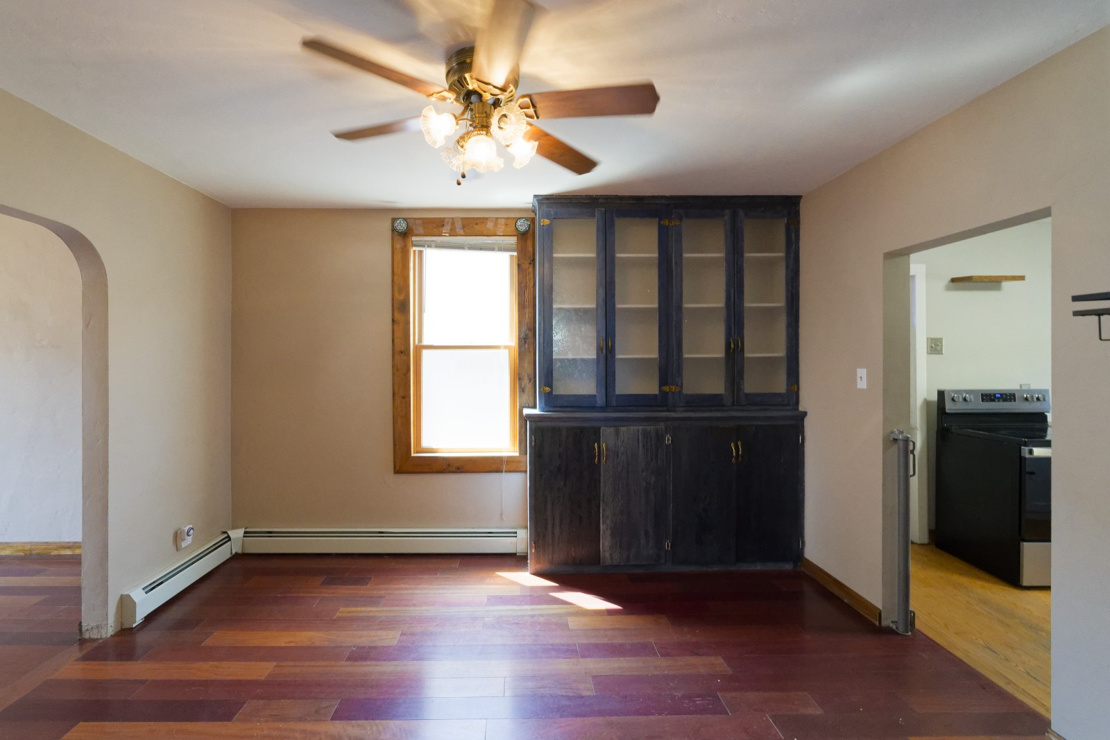 935 Hornet Street Property Photo 5