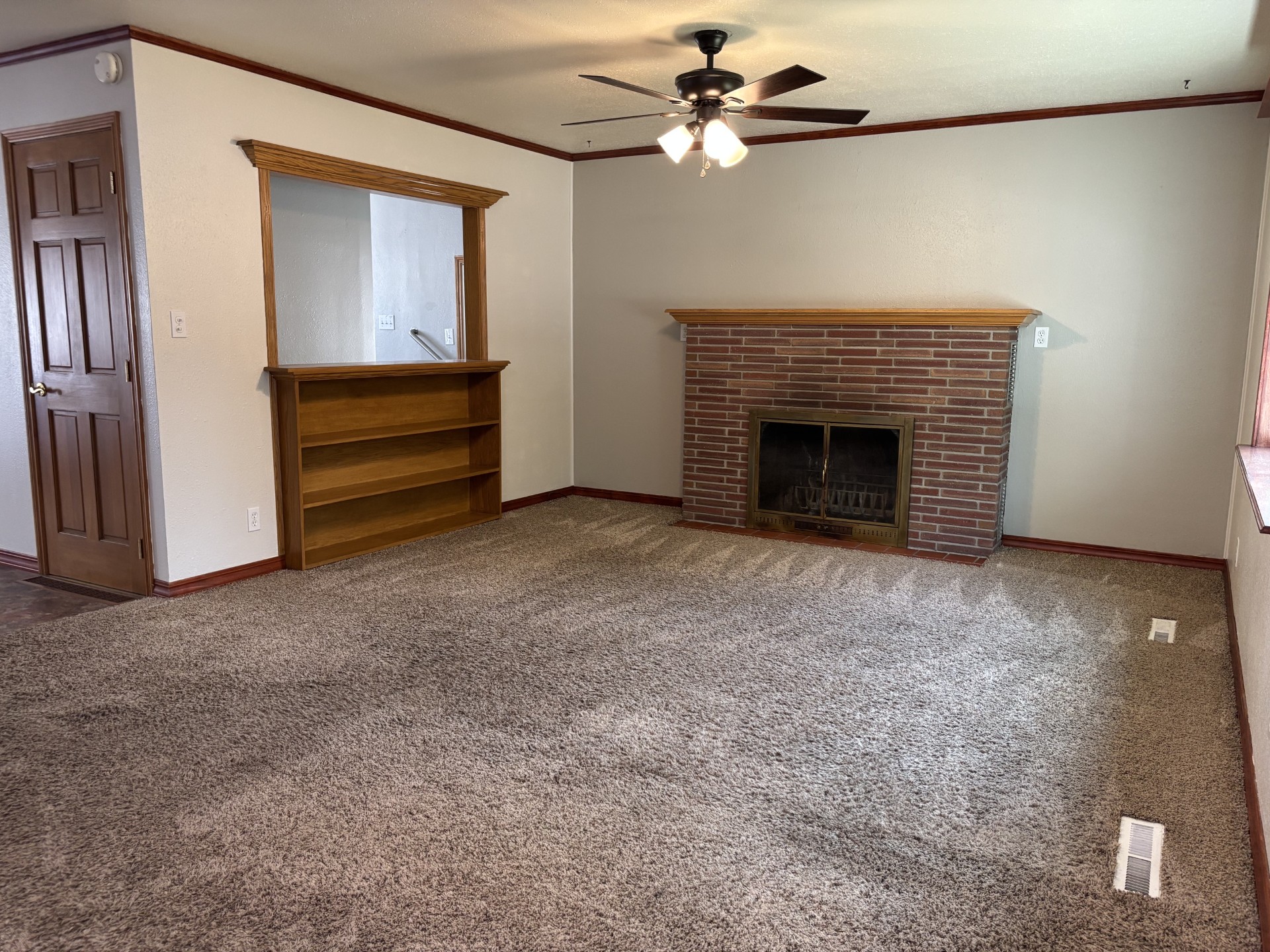 1111 6th Avenue E Property Photo 4