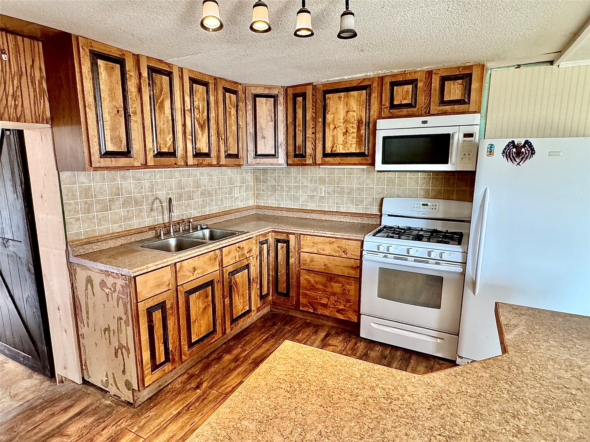 400 E Larime Street Property Photo 14