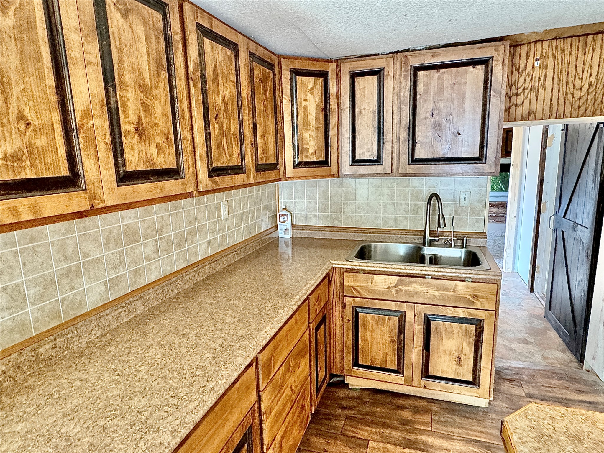 400 E Larime Street Property Photo 15