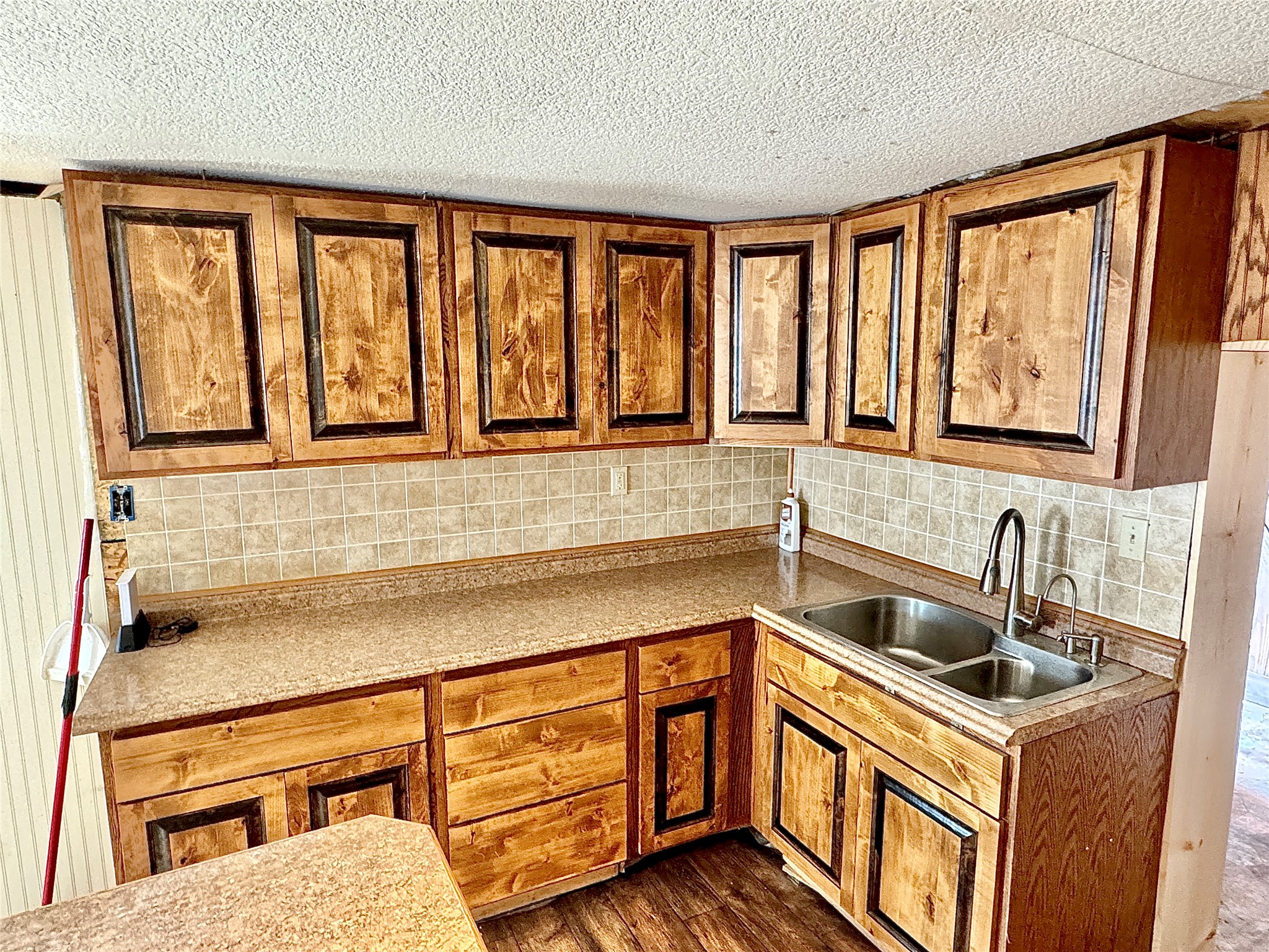 400 E Larime Street Property Photo 16