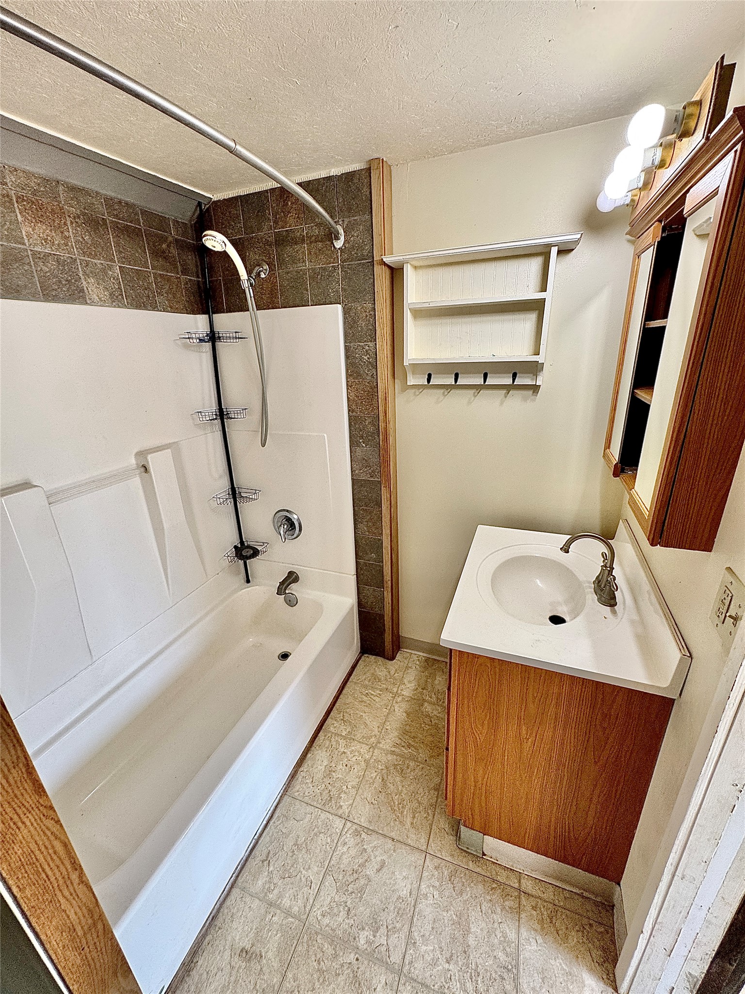 400 E Larime Street Property Photo 21