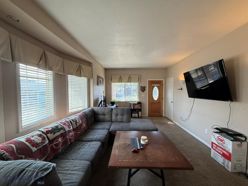 1856 Phillips Avenue Property Photo 3