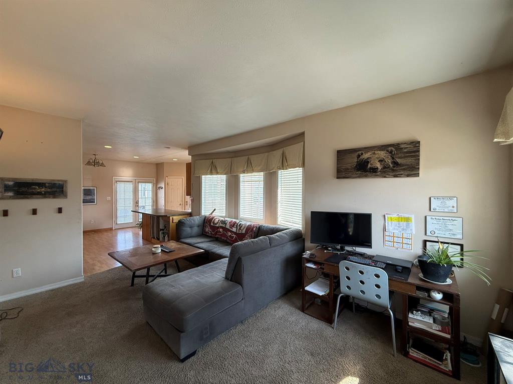 1856 Phillips Avenue Property Photo 4