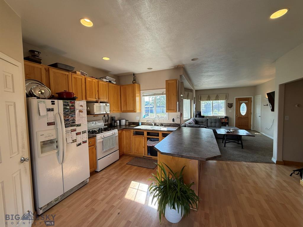 1856 Phillips Avenue Property Photo 5