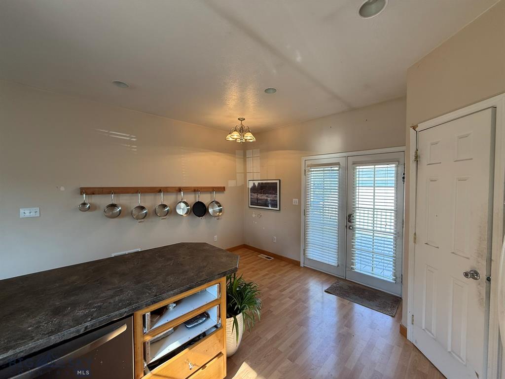 1856 Phillips Avenue Property Photo 7