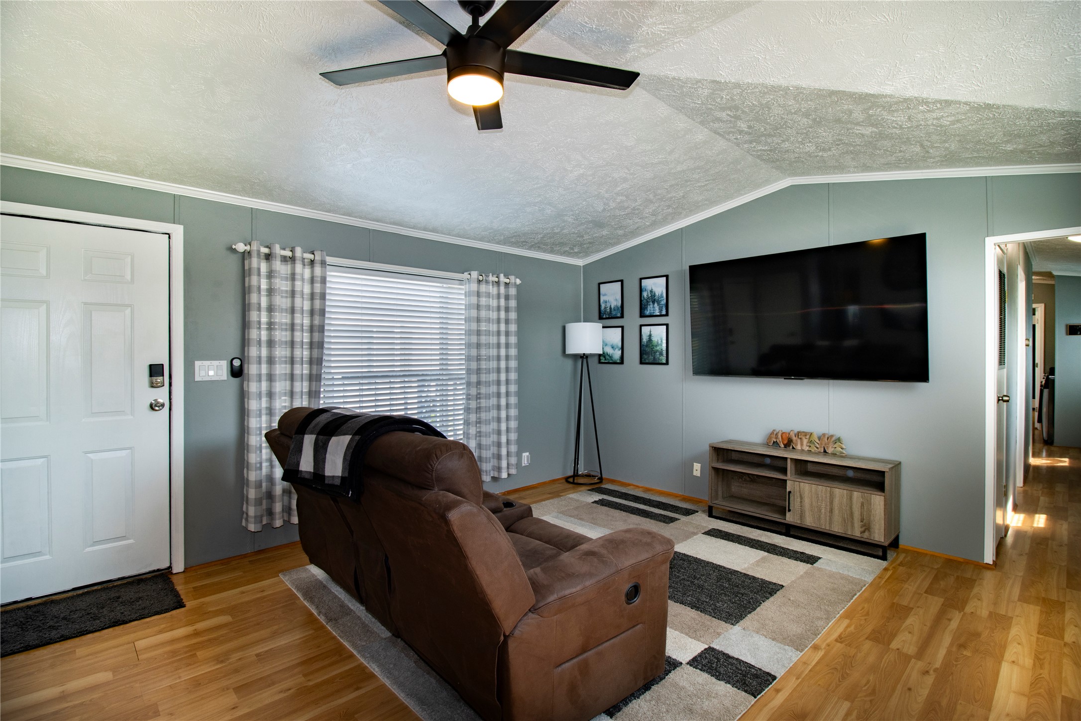 1813 S Reserve Street 11 Property Photo 6