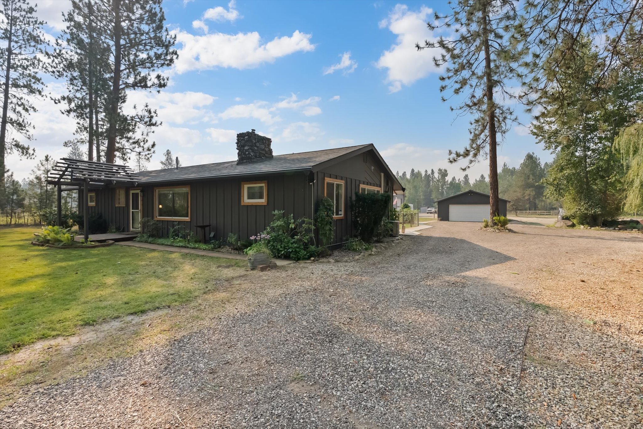 4725 E Carlton Creek Road Property Photo 4