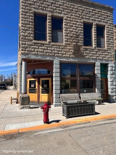 11 Central Avenue N