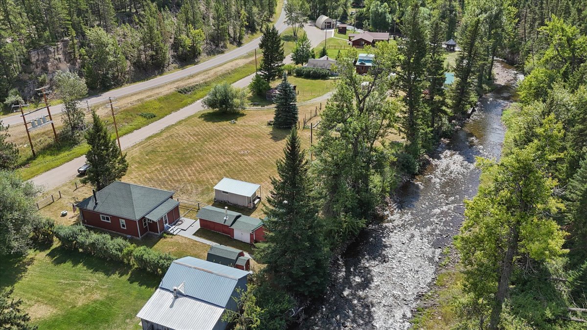 12 Cascade Avenue Property Photo 3