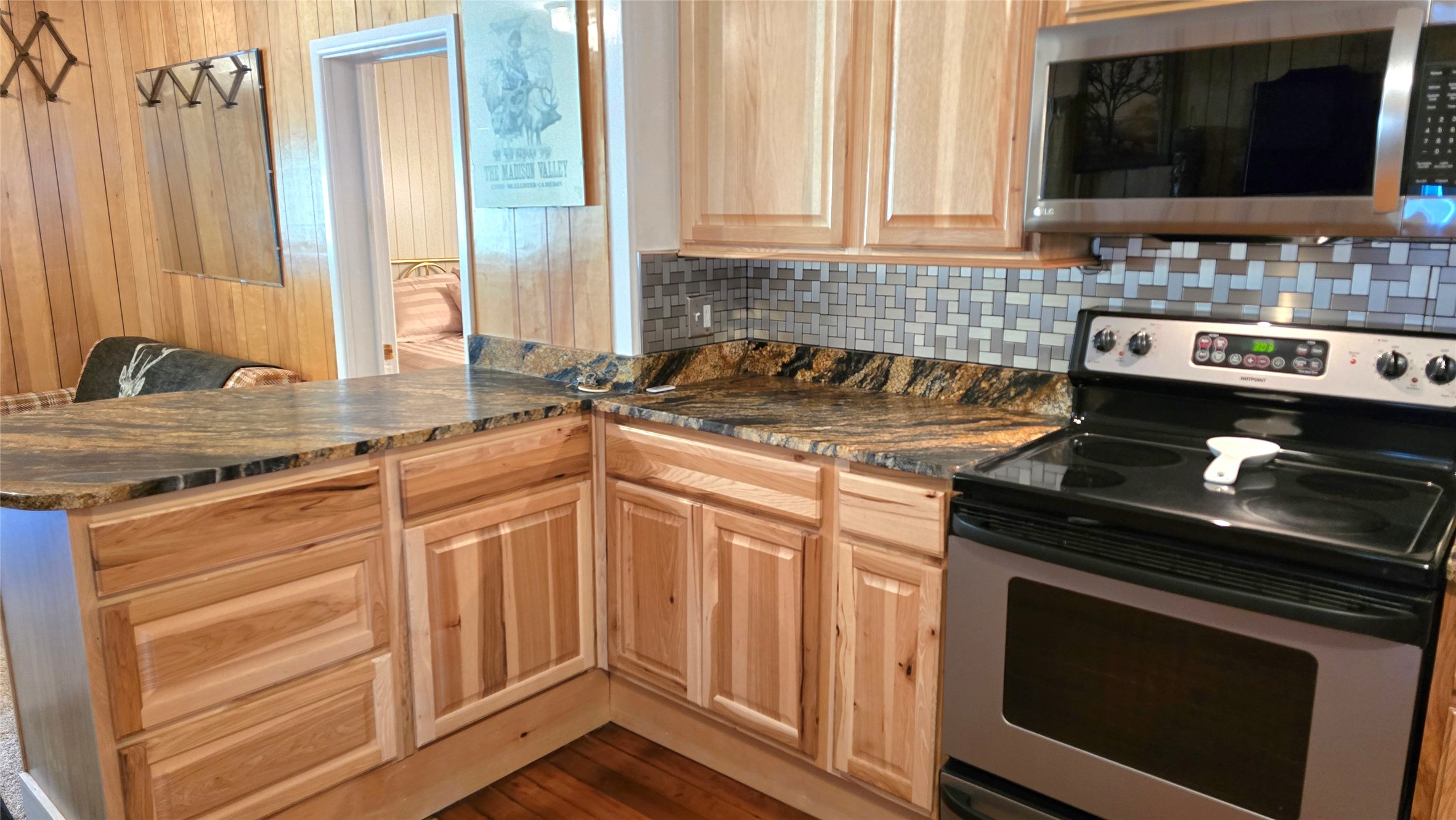 12 Cascade Avenue Property Photo 7