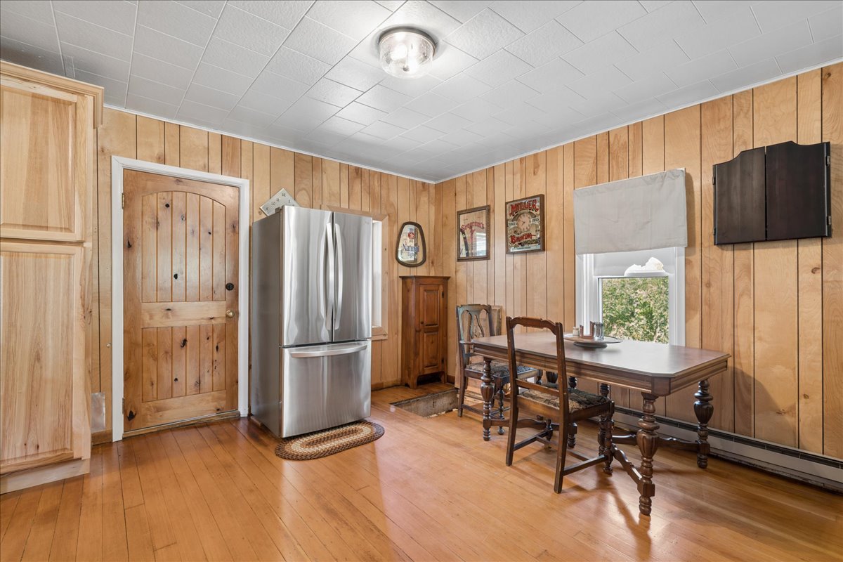12 Cascade Avenue Property Photo 17