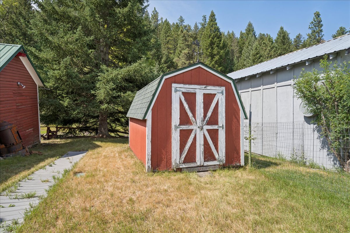 12 Cascade Avenue Property Photo 29