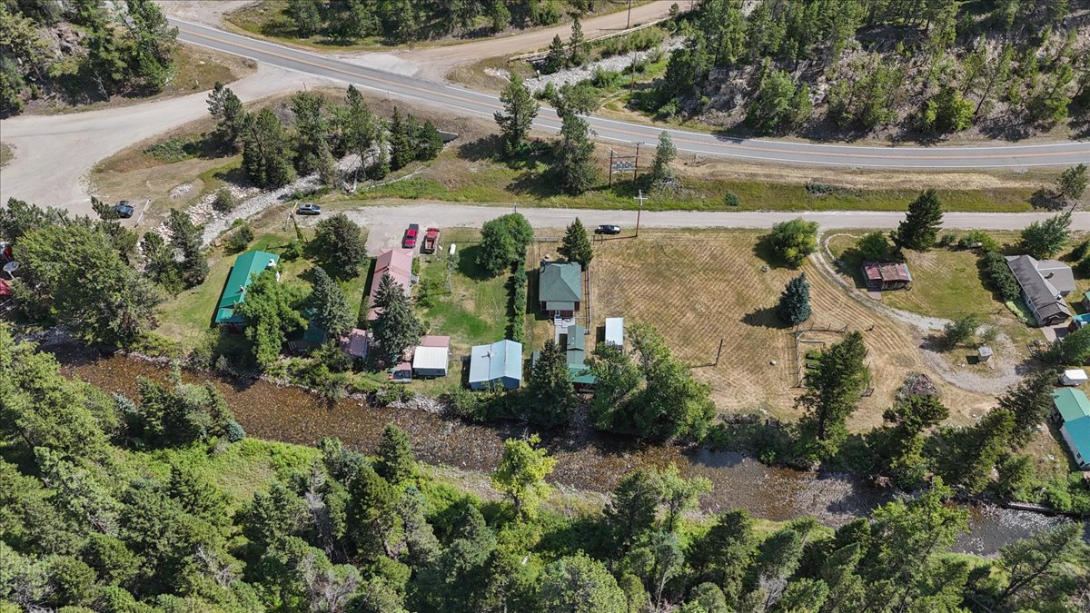 12 Cascade Avenue Property Photo 38