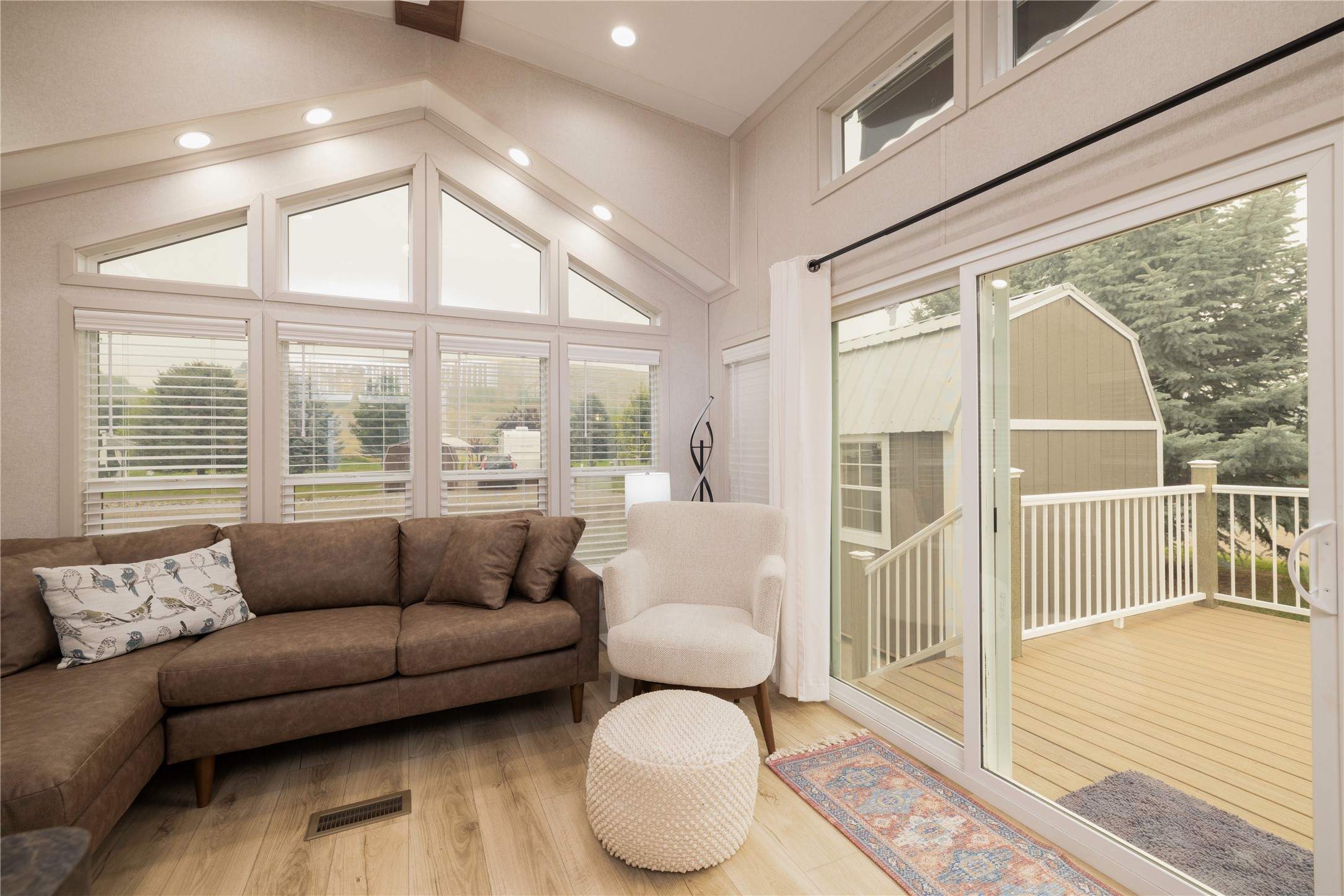 311 Kingfisher Loop Property Photo 6